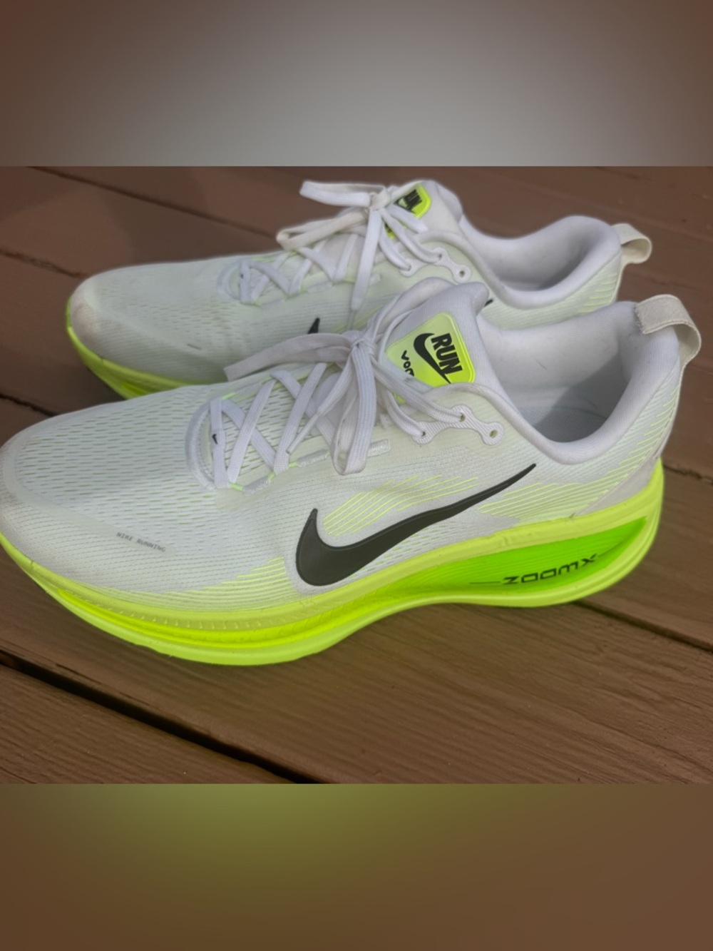 Nike Men's Vomero 18 Running Shoes. Size 14.